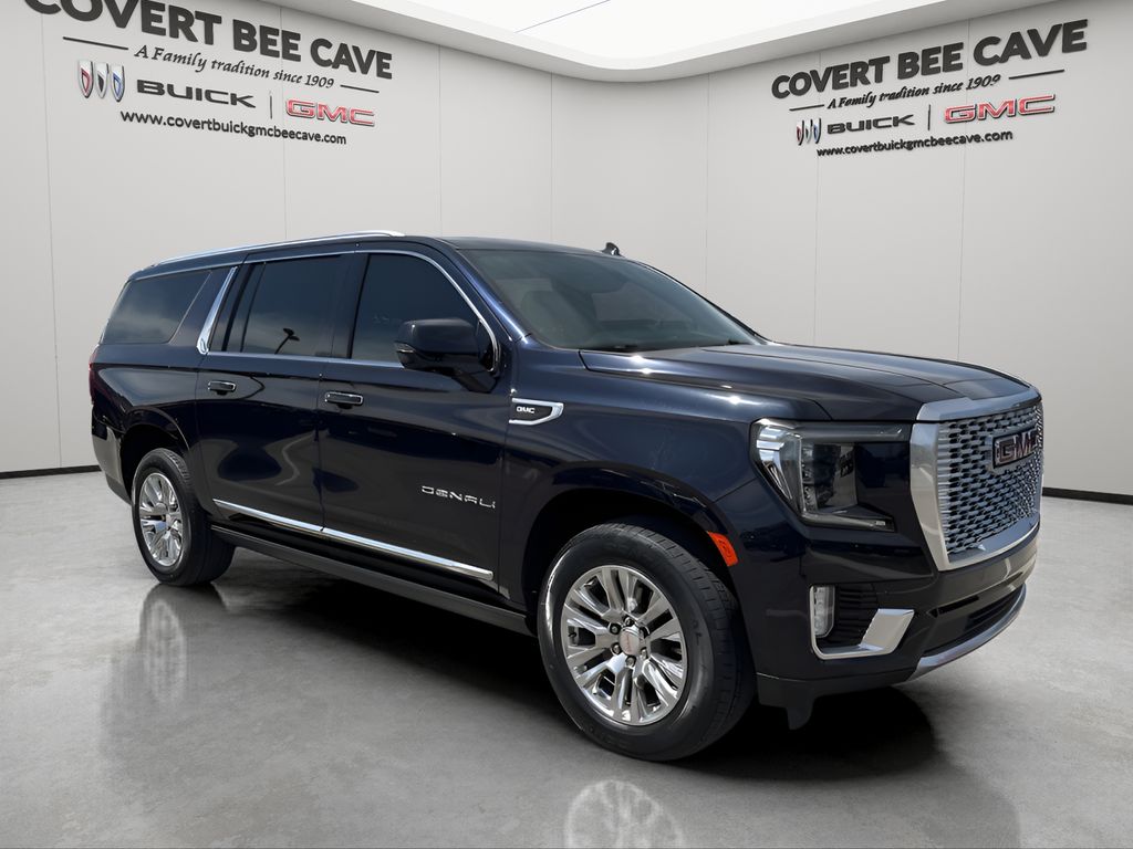 Vehicle image 4 of 42