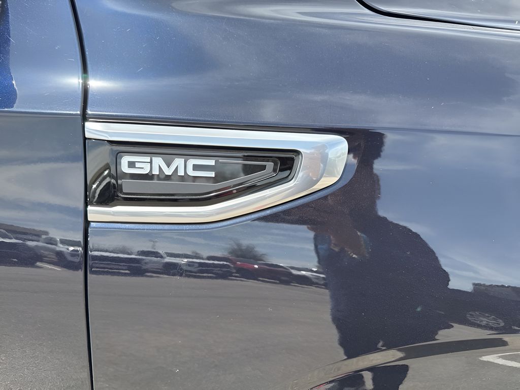 Vehicle image 12 of 42