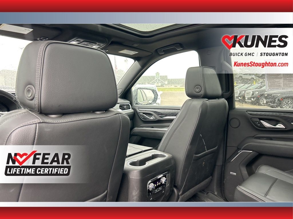 Vehicle image 23 of 47