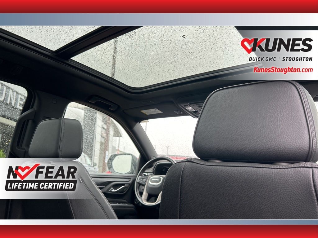 Vehicle image 22 of 47