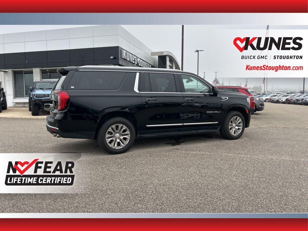 Vehicle image 7 of 47