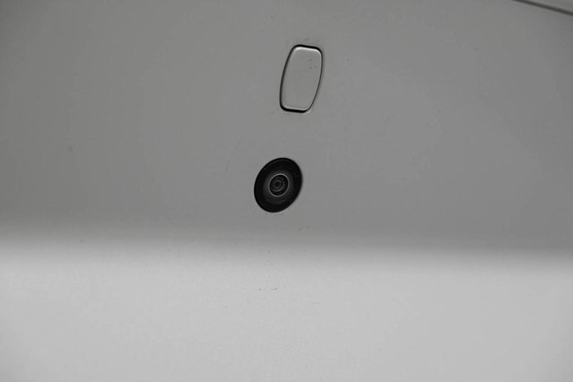 Vehicle image 31 of 32