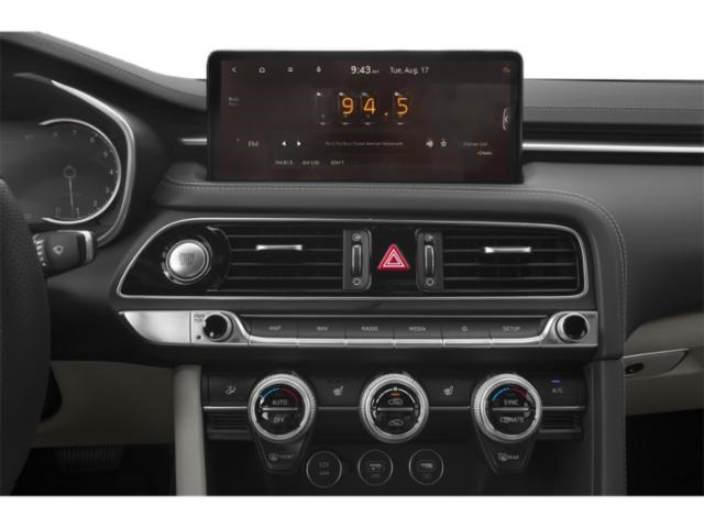 2022 Genesis G70 2.0T Image 14 of 16