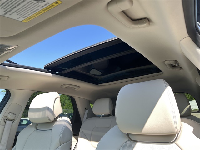 Vehicle image 15 of 26
