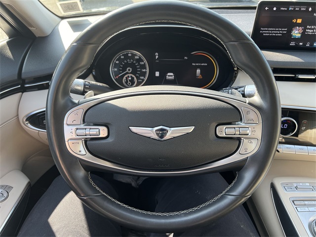 Vehicle image 22 of 26