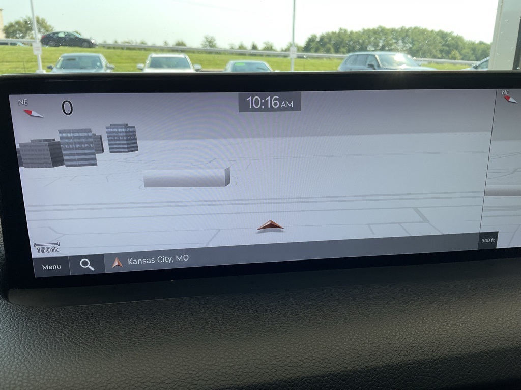 2022 Genesis GV70 2.5T Image 18 of 27