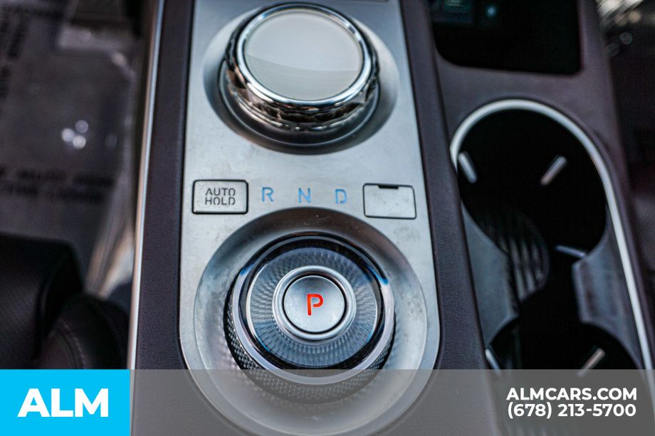 Vehicle image 24 of 60