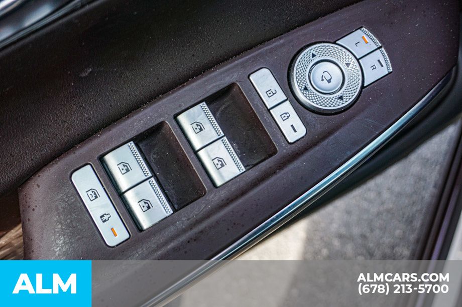 Vehicle image 46 of 60