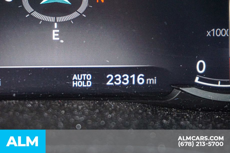 Vehicle image 28 of 60