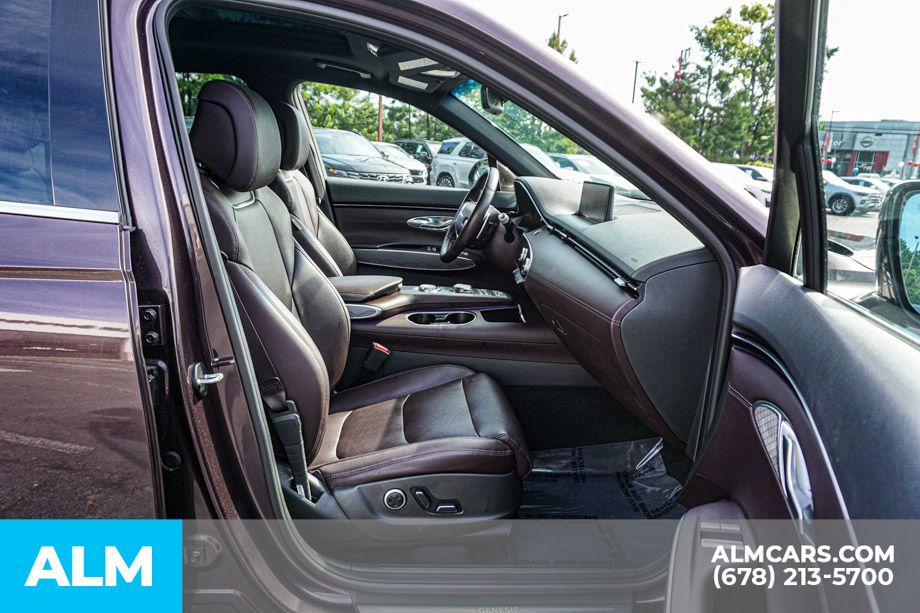 Vehicle image 12 of 60