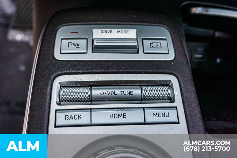 Vehicle image 51 of 60