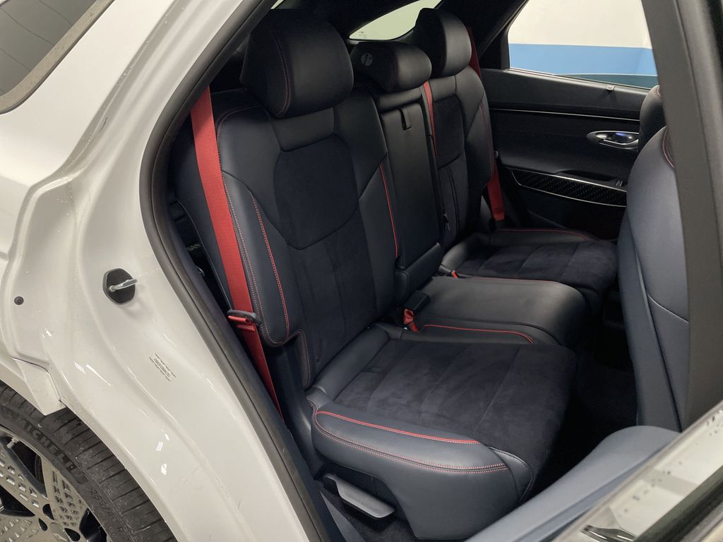 2022 Genesis GV70 3.5T Sport Image 12 of 43