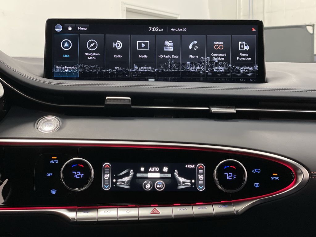 2022 Genesis GV70 3.5T Sport Image 30 of 43