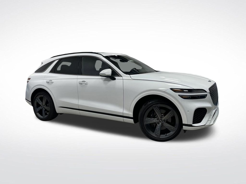 2022 Genesis GV70 3.5T Sport Image 3 of 43