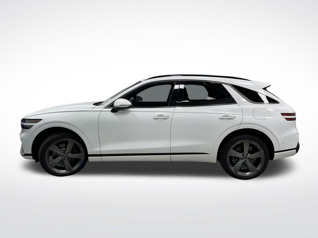 2022 Genesis GV70 3.5T Sport Image 7 of 43