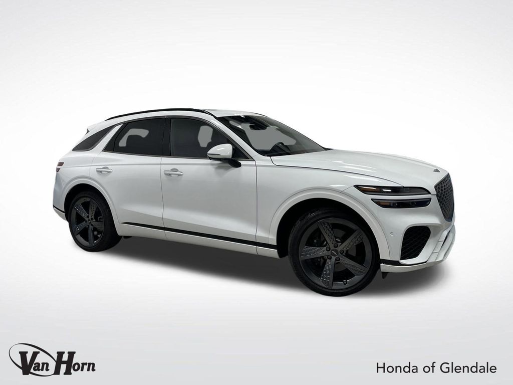 2022 Genesis GV70 3.5T Sport Image 2 of 43