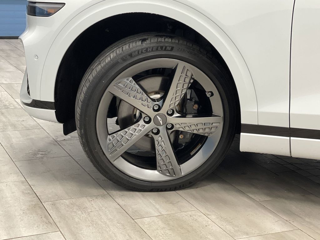 2022 Genesis GV70 3.5T Sport Image 9 of 43