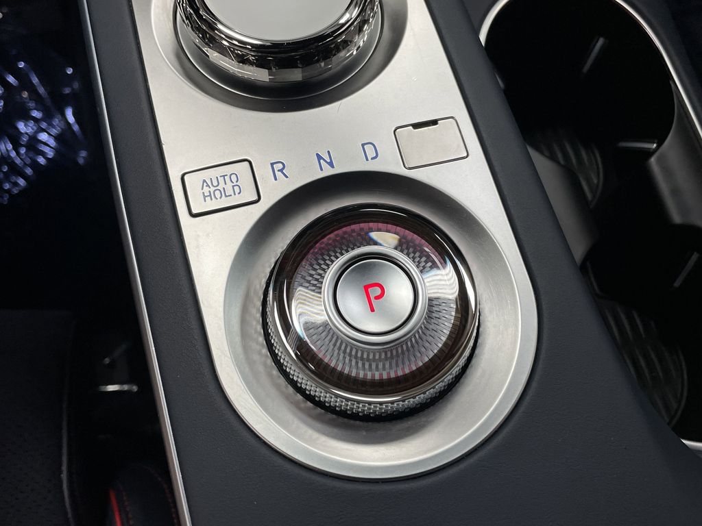 2022 Genesis GV70 3.5T Sport Image 35 of 43