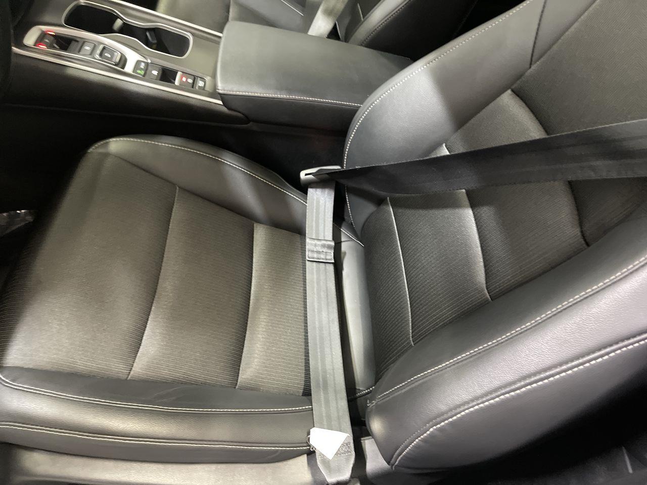 Vehicle image 23 of 24