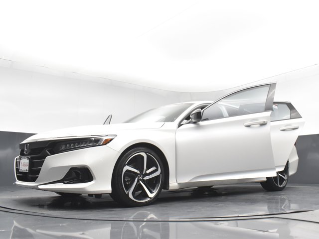2022 Honda Accord Sport Image 4 of 34