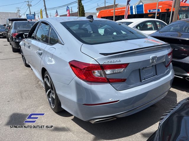 Vehicle image 8 of 31