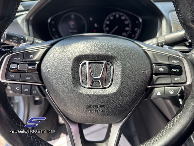 Vehicle image 19 of 31
