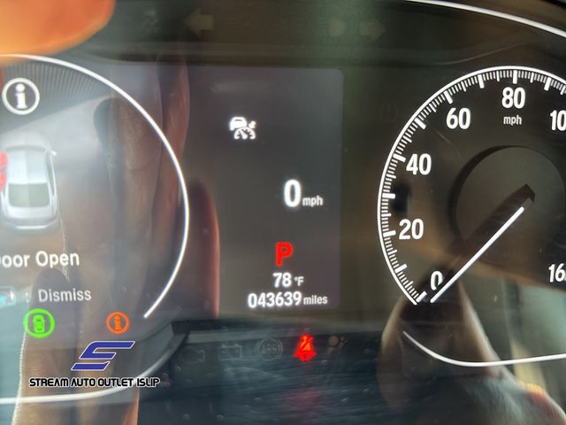 Vehicle image 20 of 31