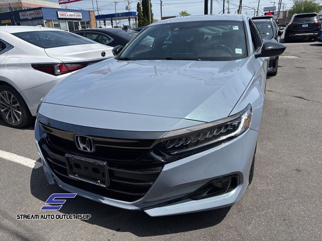 Vehicle image 10 of 31
