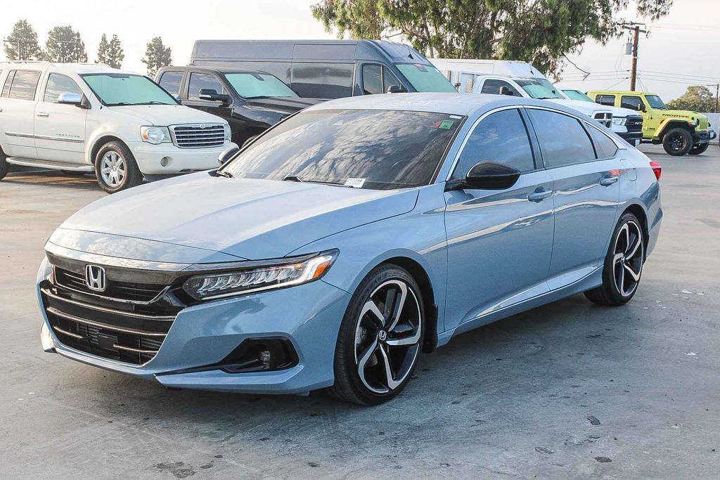 2022 Honda Accord Sport Image 1 of 27