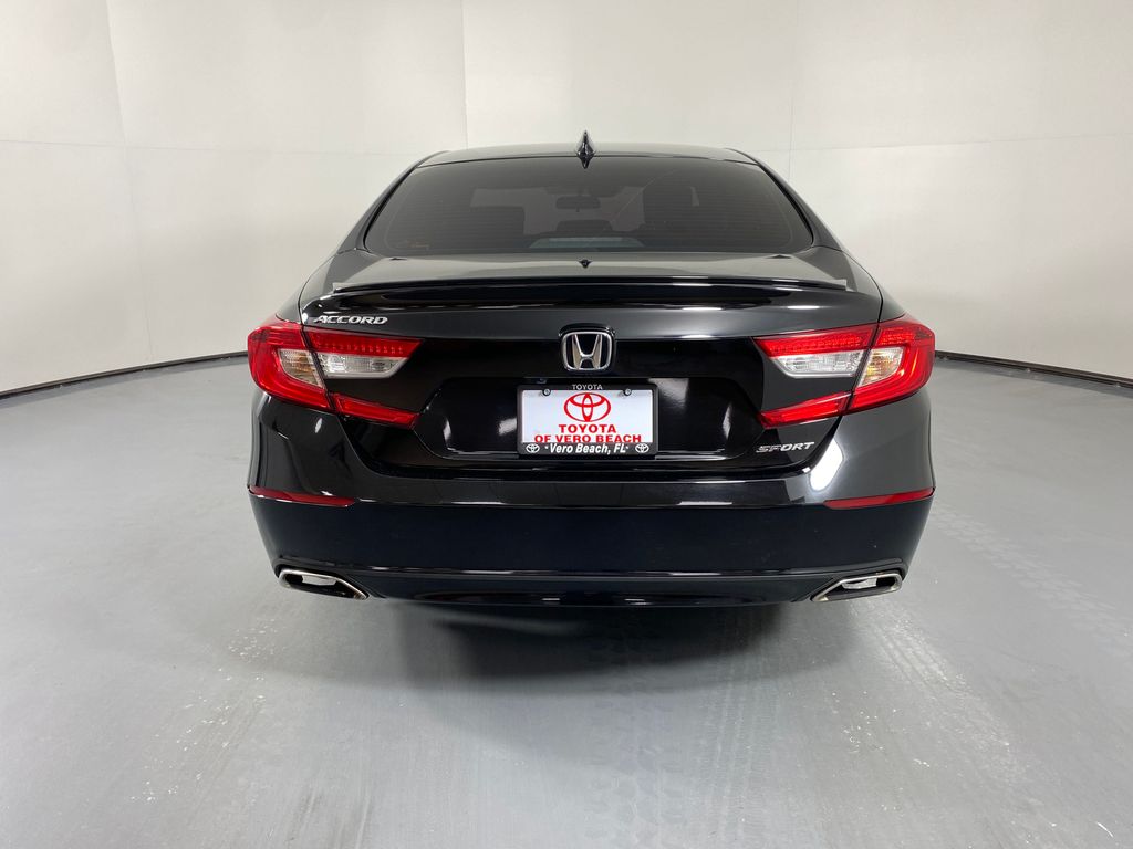 Vehicle image 5 of 26