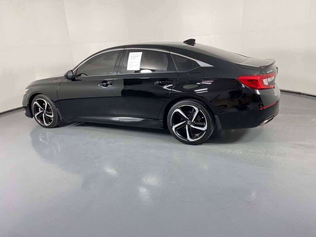 Vehicle image 6 of 26