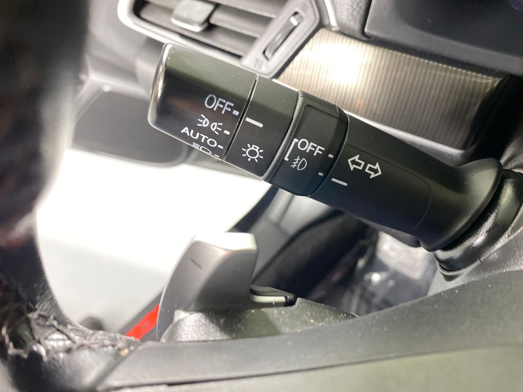 Vehicle image 20 of 26