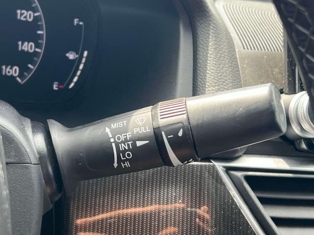 Vehicle image 24 of 31