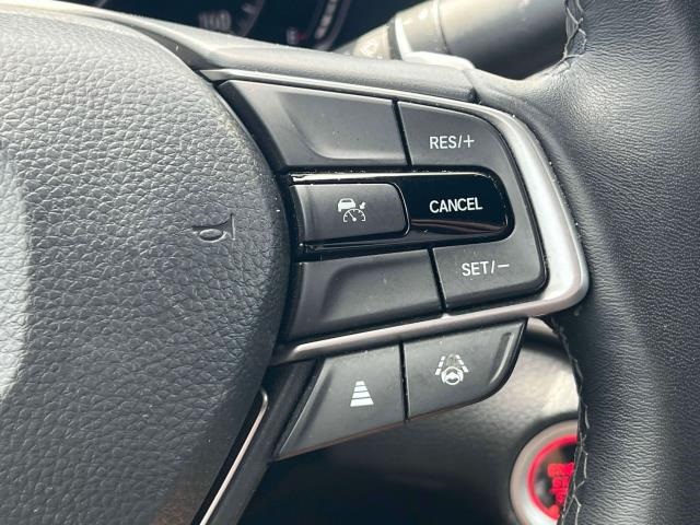 Vehicle image 22 of 31