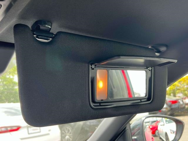 Vehicle image 29 of 31