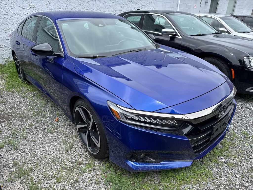 Vehicle image 3 of 29