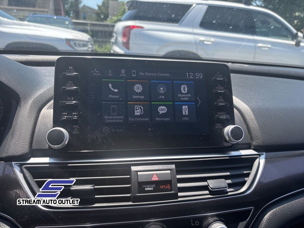 Vehicle image 16 of 29