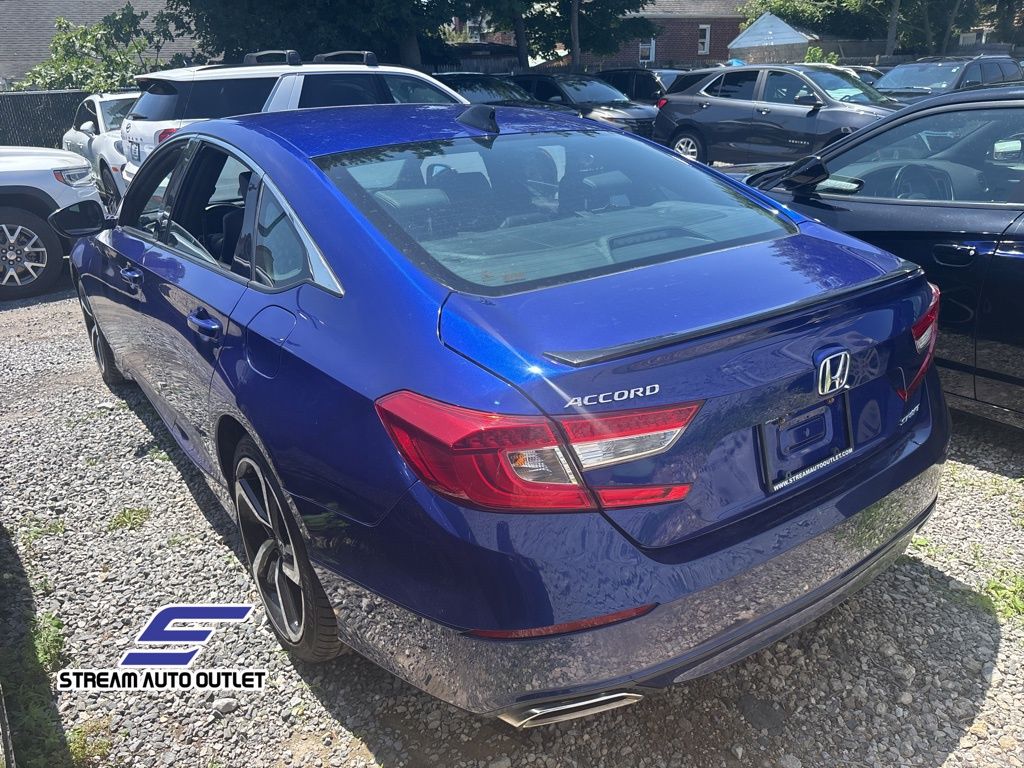 Vehicle image 5 of 29