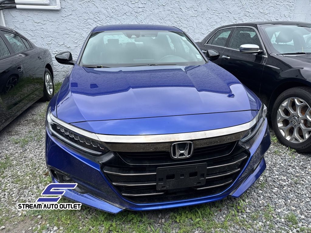 Vehicle image 2 of 29