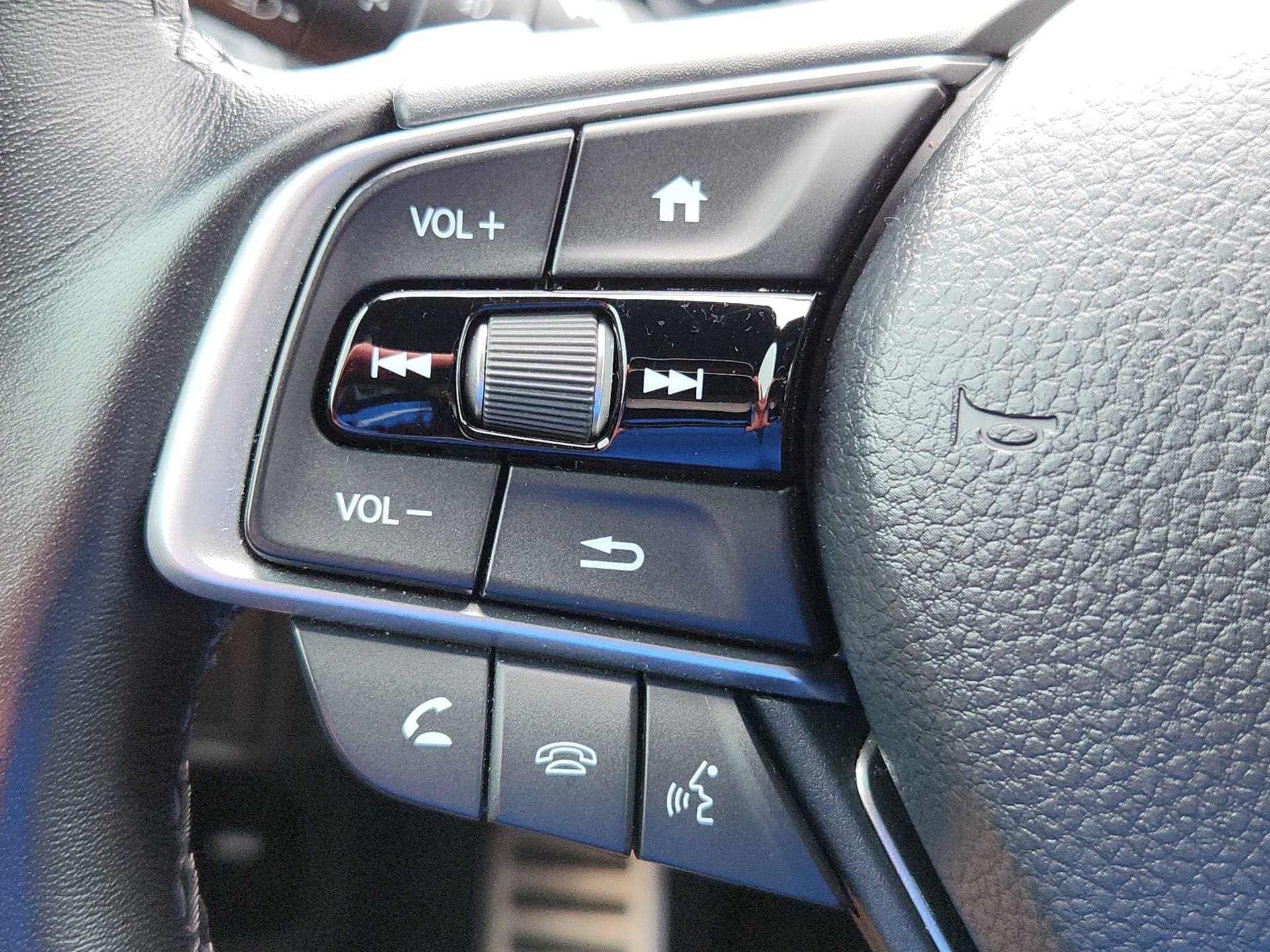 Vehicle image 22 of 22