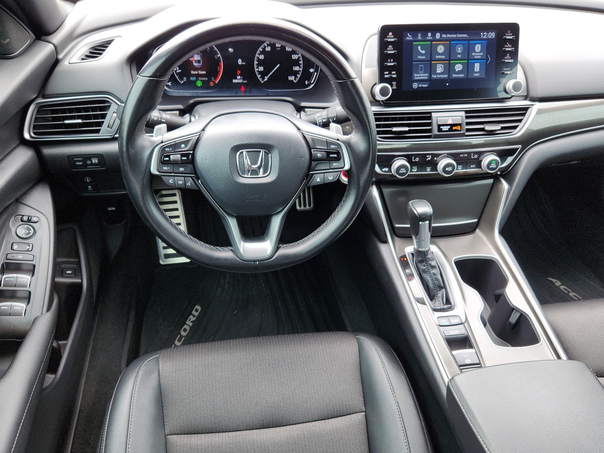 Vehicle image 13 of 22