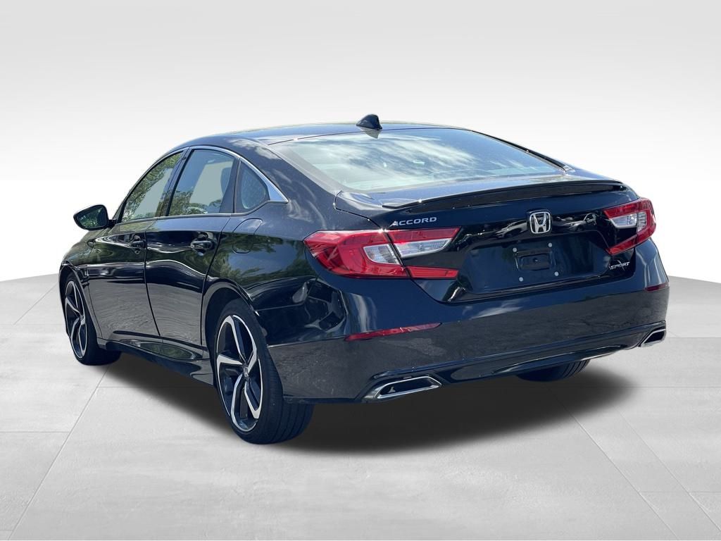 Vehicle image 5 of 30