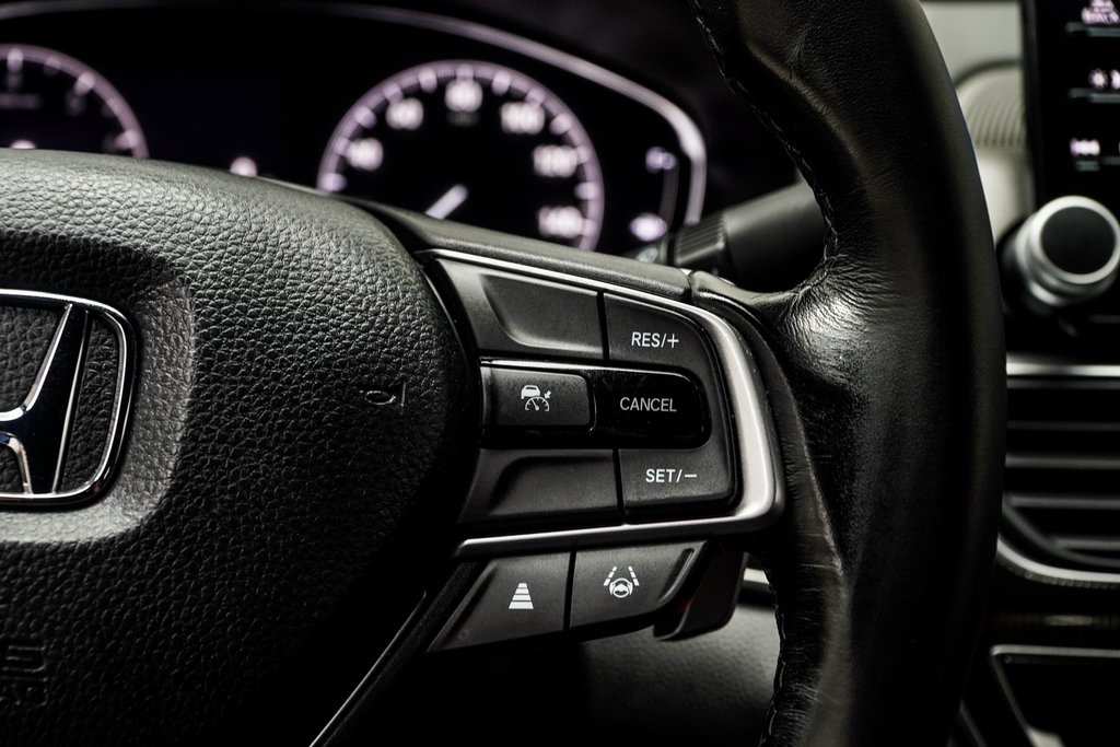 Vehicle image 23 of 35