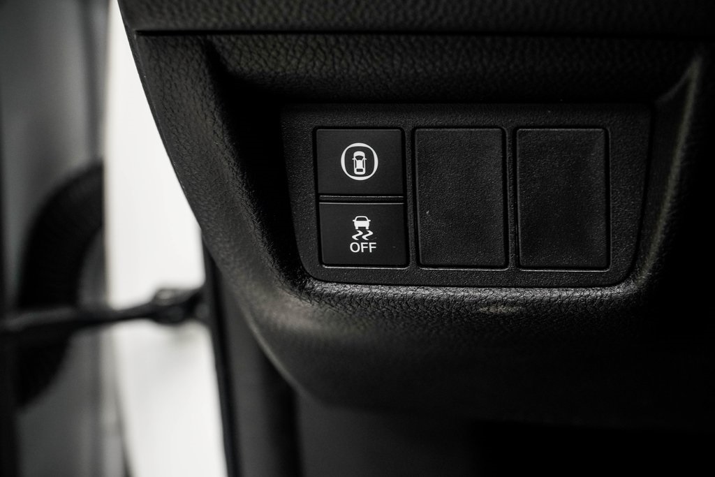 Vehicle image 25 of 35