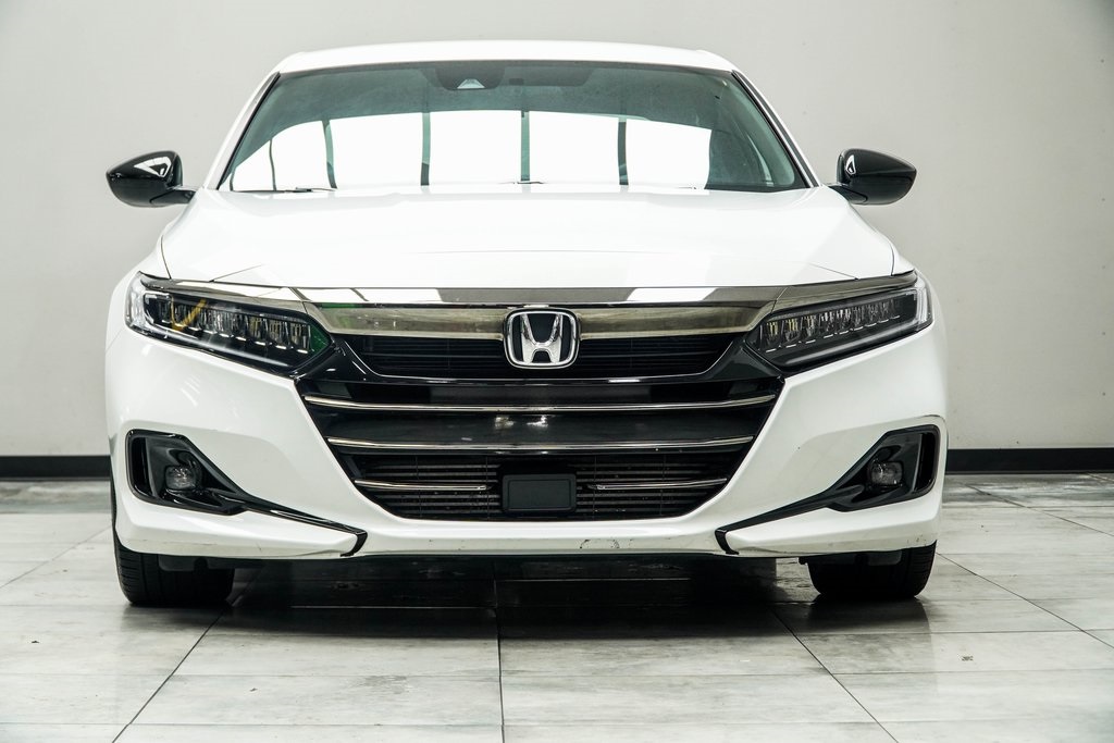 Vehicle image 4 of 35