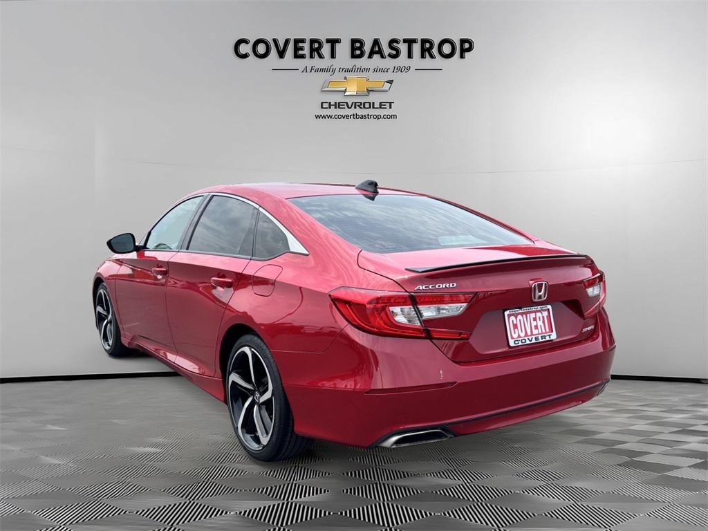 Vehicle image 4 of 31
