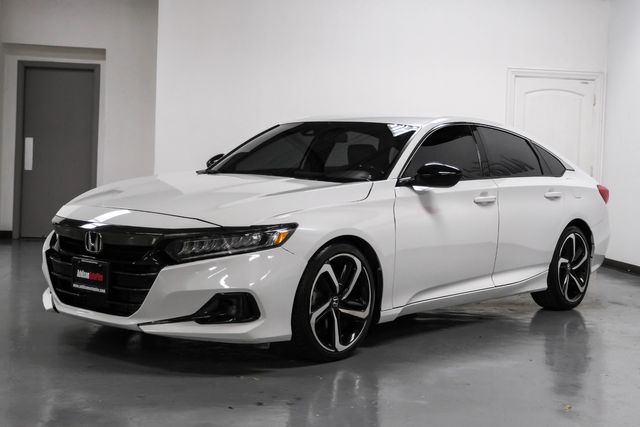 2022 Honda Accord Sport Image 1 of 56