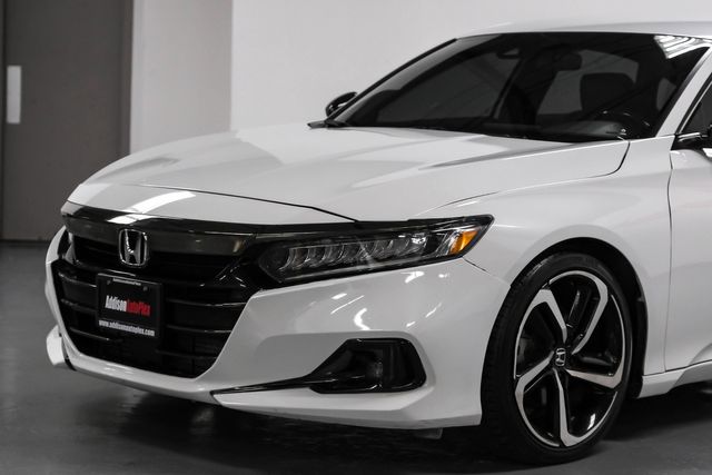 2022 Honda Accord Sport Image 2 of 56