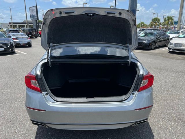 Vehicle image 19 of 58