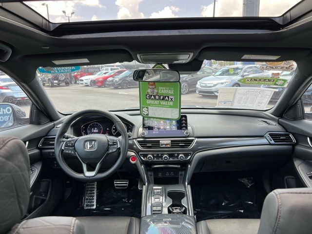 Vehicle image 40 of 58